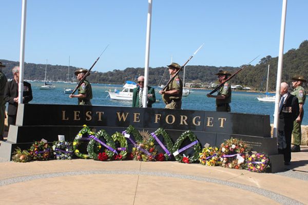 vietnam-veterans-war-memorial-during-wreath-laying-ceremonyBFA7F3AC-4B6C-1821-AC1E-5B3B7D0AFEA3.jpg